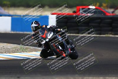 media/Jun-07-2025-TrackDaz (Sat) [[4413525952]]/A Group/1pm (Turn 1)/